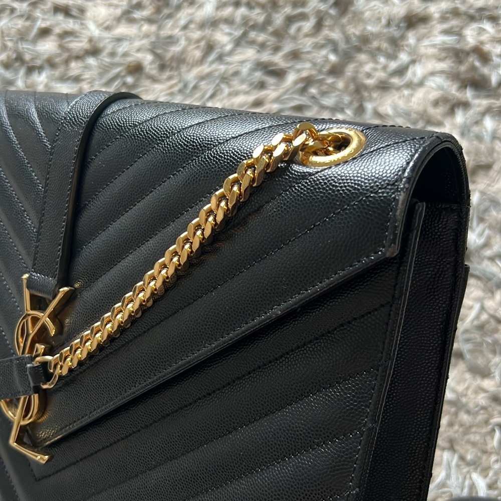 Yves Saint Laurent Black Quilted Leather Shoulder Bag - large AUTHENTIC - Picture 10 of 17